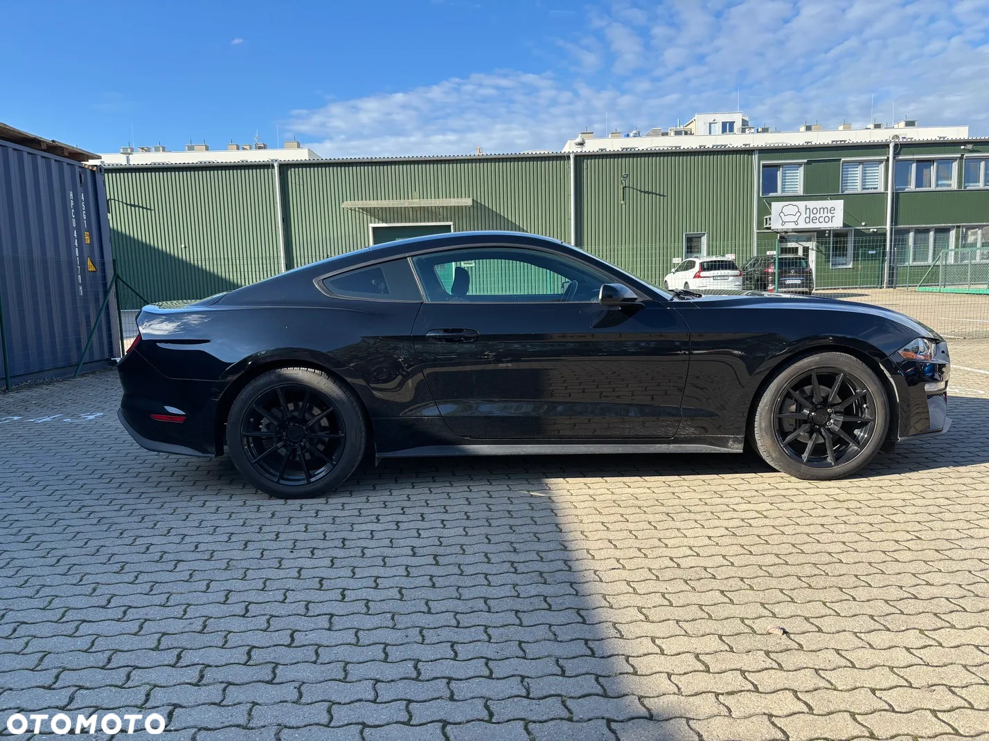 Ford Mustang - 7