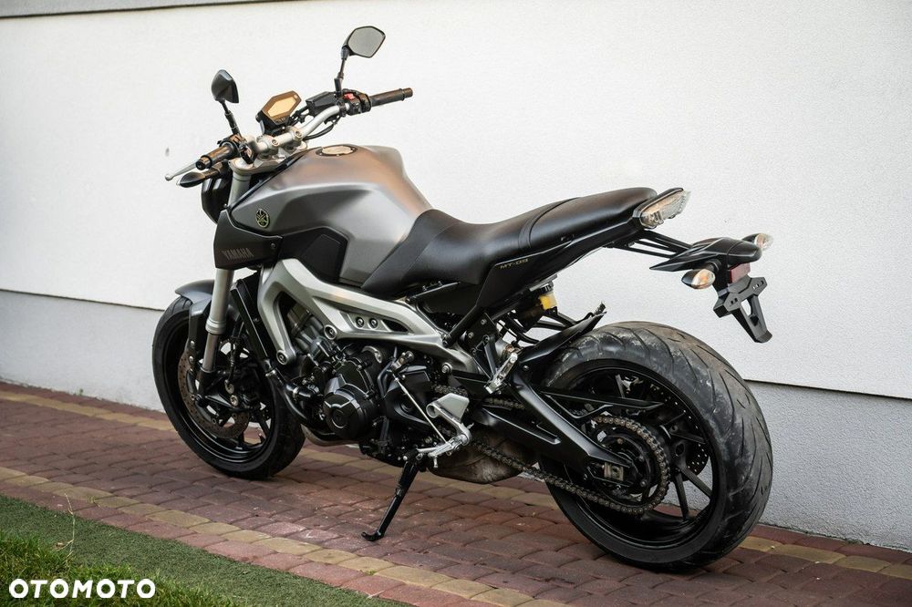 Yamaha MT - 4