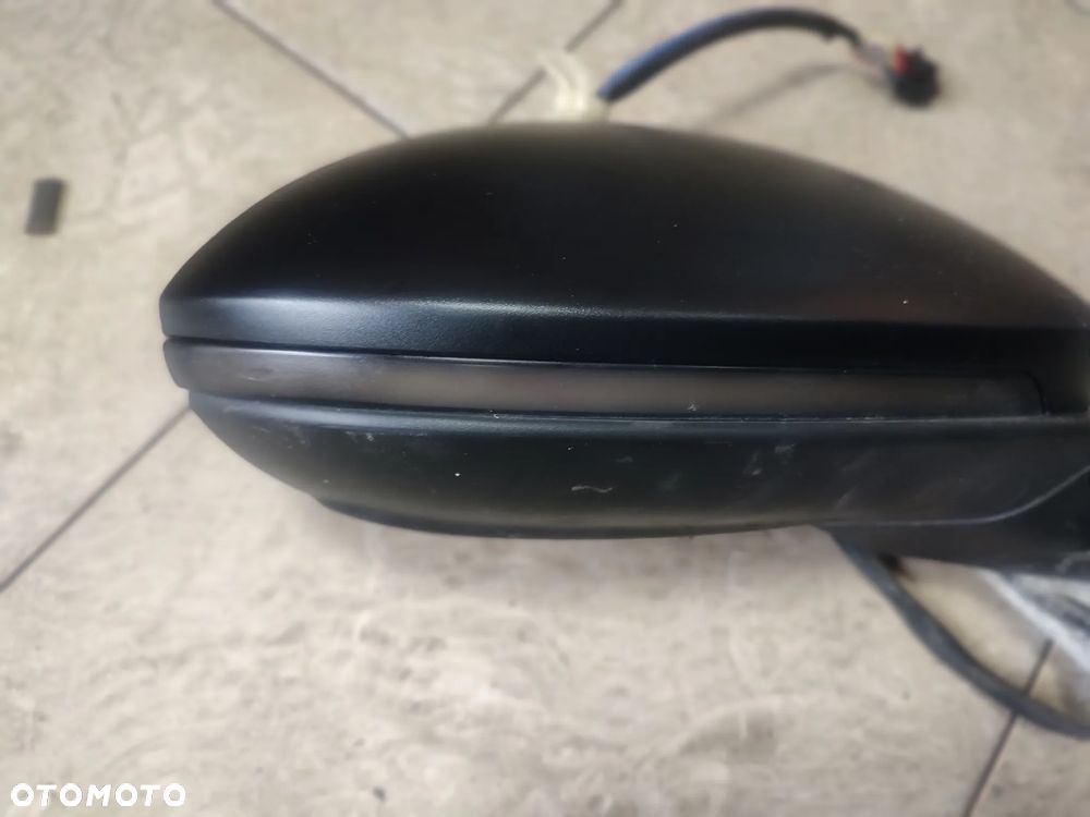 VW GOLF VII LIFT LUSTERKO PRAWE 10PIN - 4