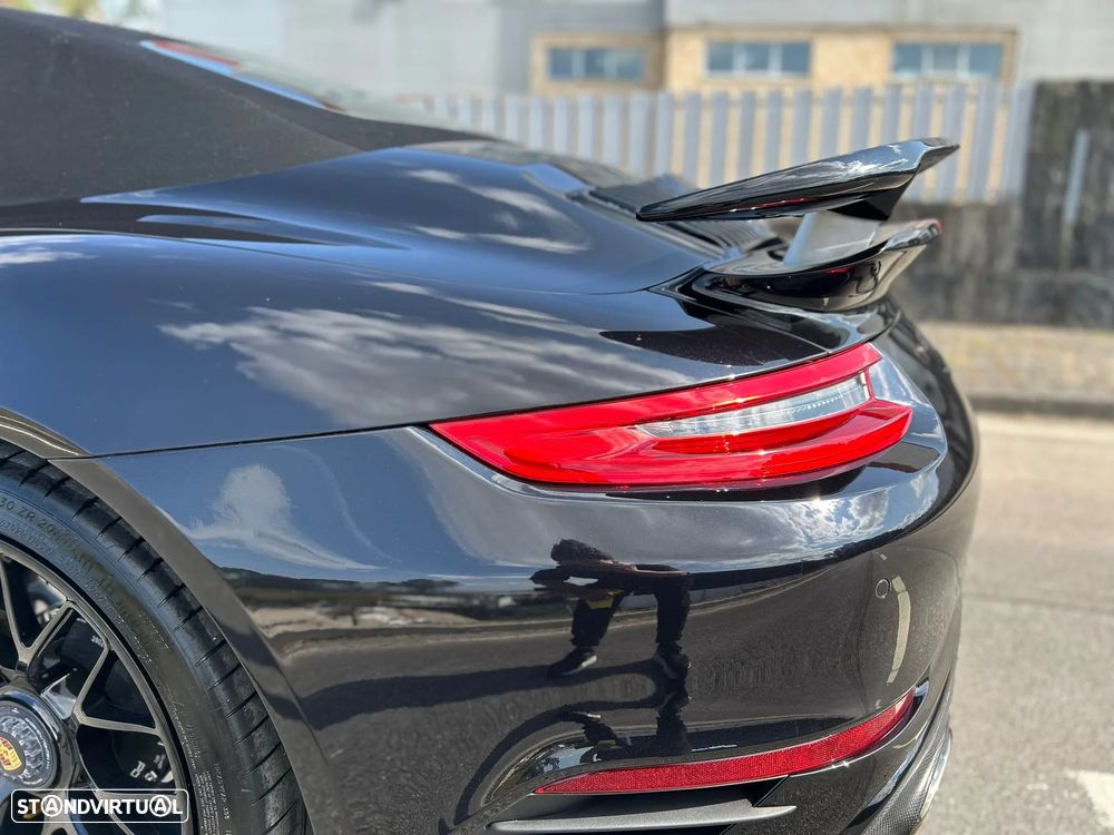 Porsche 911 (991) Turbo S Cabriolet - 29