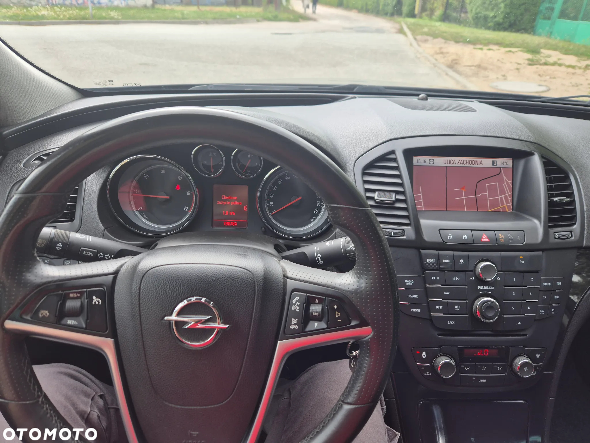 Opel Insignia 2.0 CDTI - 10