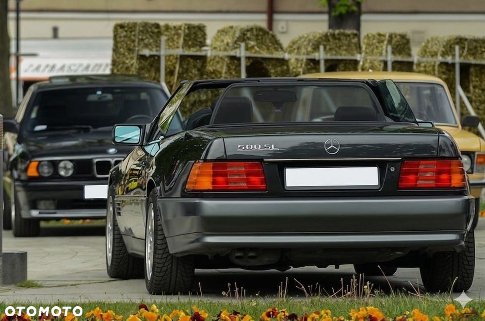 Mercedes-Benz SL - 16