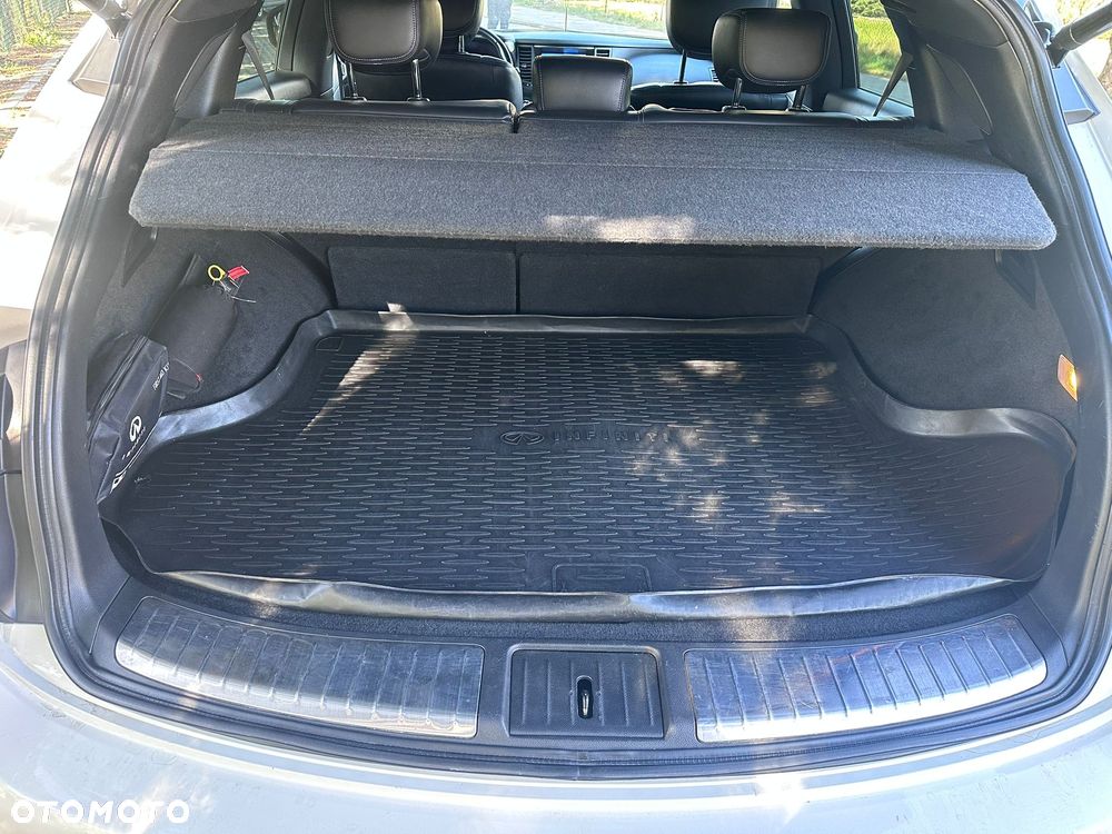 Infiniti QX70 3.0d GT Premium - 28