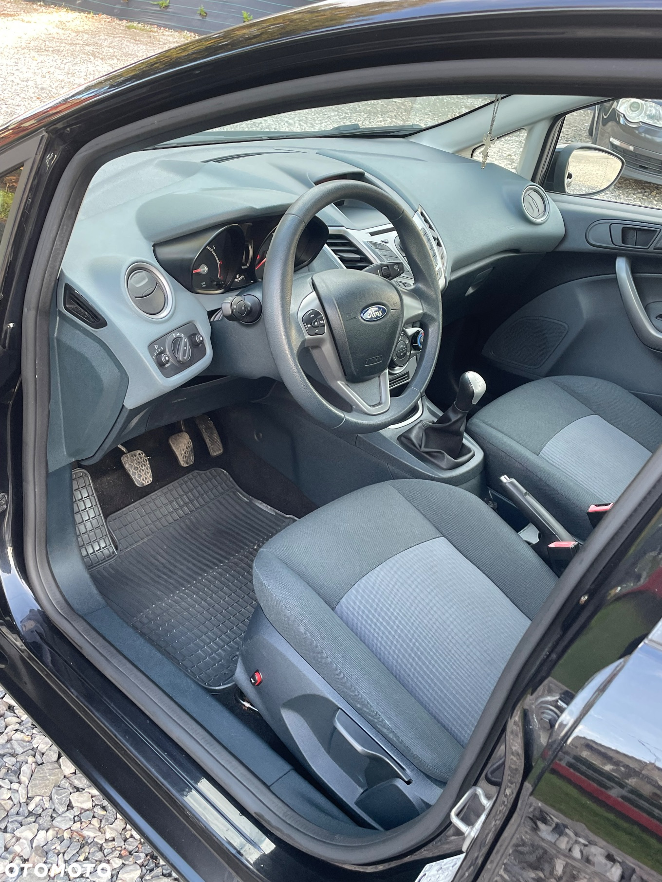 Ford Fiesta 1.25 Ambiente EU5 - 16