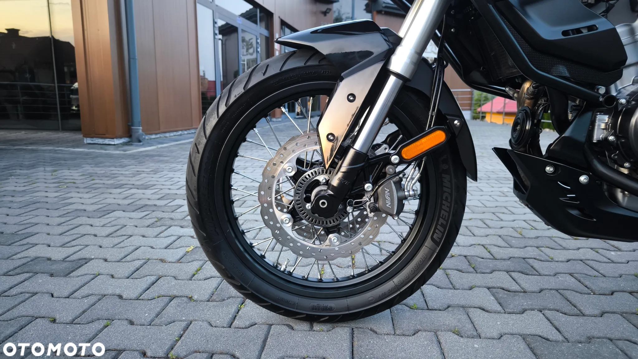 VOGE 500DSX - 32