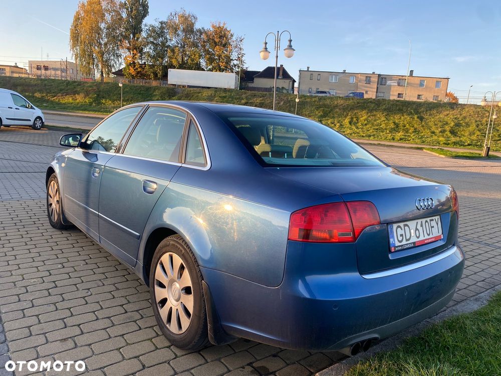 Audi A4 Limousine 2.0 TDI - 6
