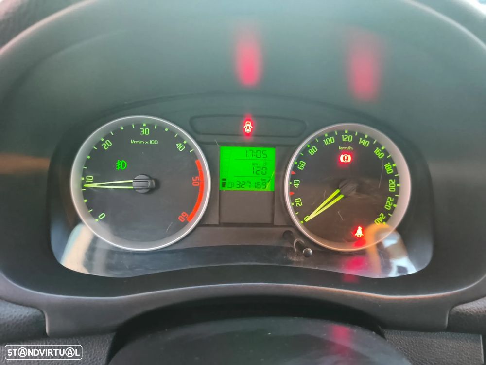 Skoda Roomster 1.4 TDI Style II - 8