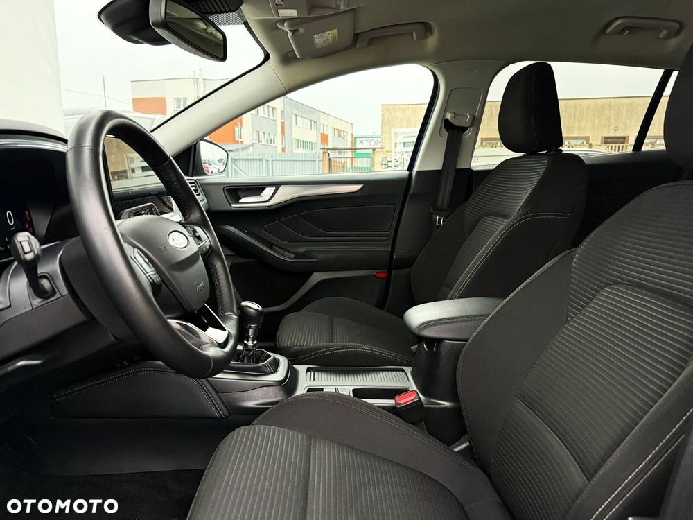 Ford Focus 1.0 EcoBoost Titanium X - 14