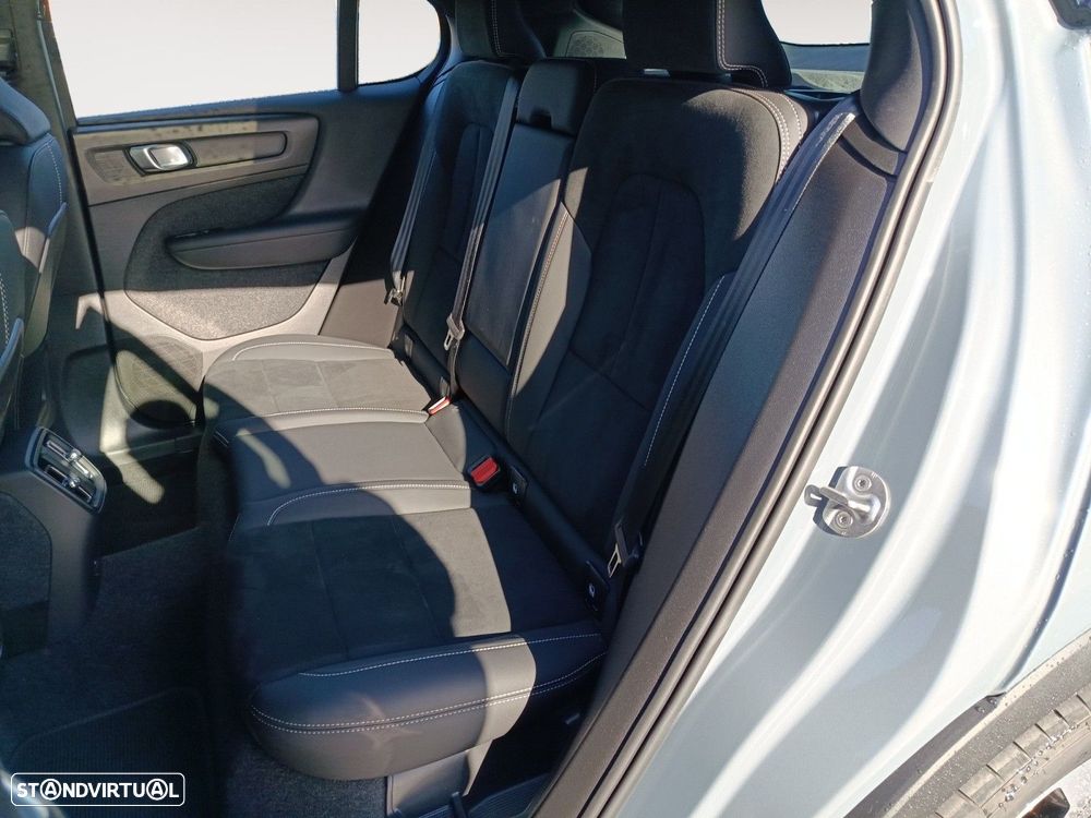 Volvo C40 Recharge Plus - 13