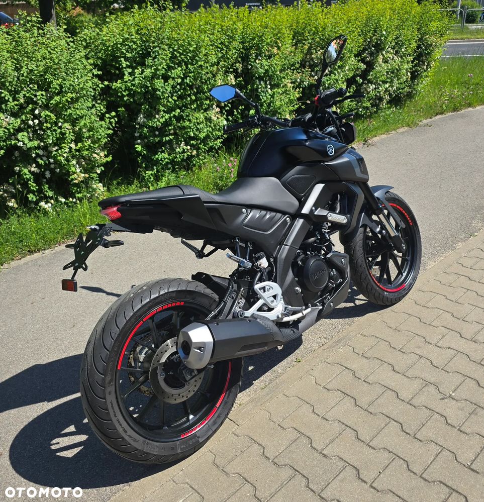 Yamaha MT - 8