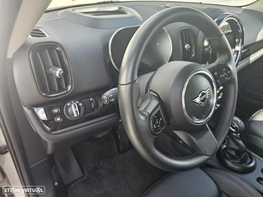 MINI Countryman Cooper SE All4 Aut. Essential - 39