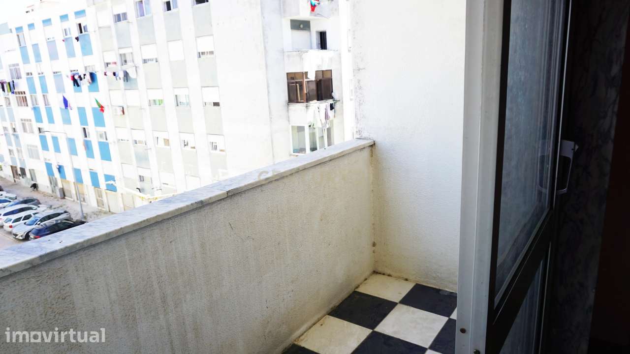 Apartamento T2 na Quinta da Boa Hora, Arrentela, com varanda - Grande imagem: 5/28