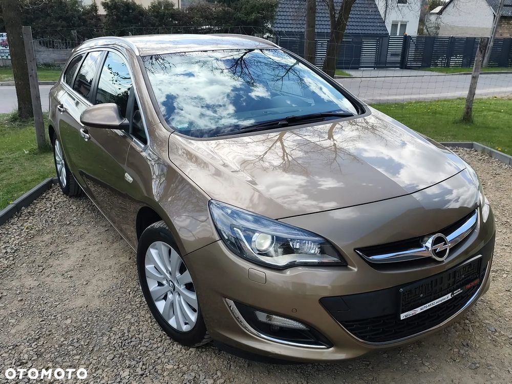 Opel Astra 2.0 CDTI DPF SportsTourer Style - 10