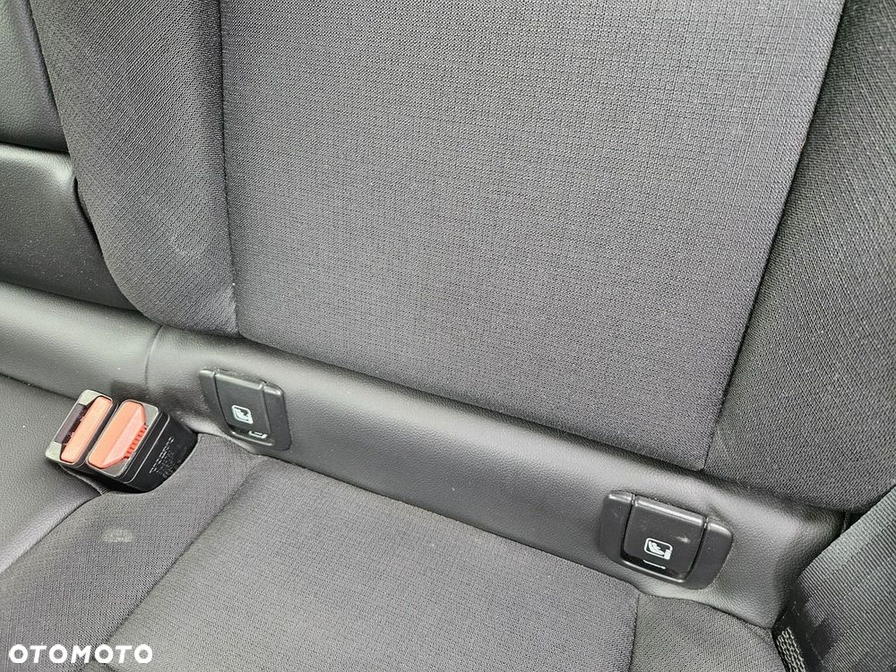 Volvo V60 D3 Momentum Pro - 20