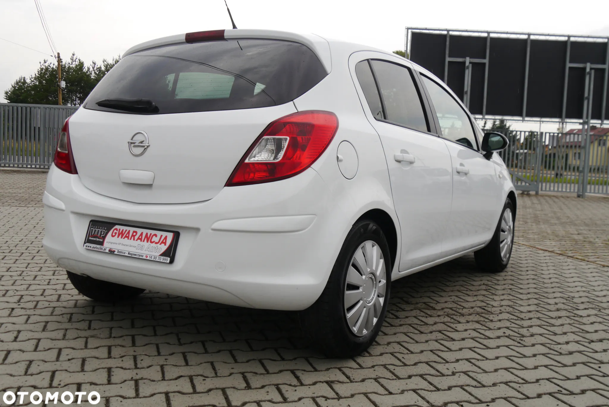 Opel Corsa 1.2 16V Essentia EasyTronic - 5