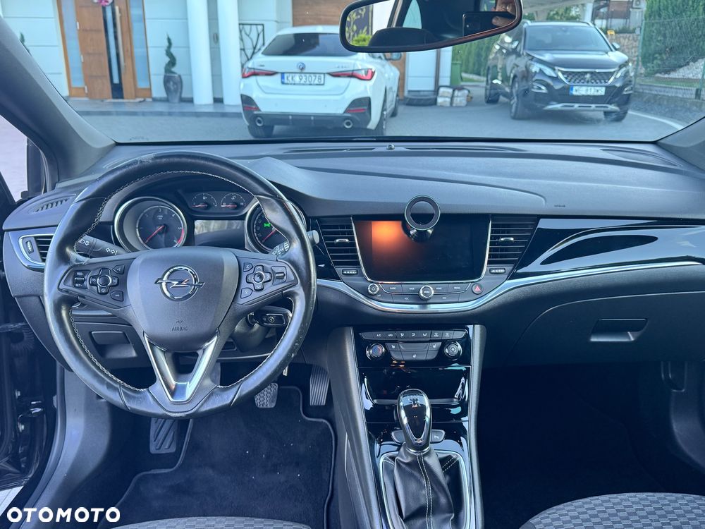 Opel Astra 1.6 CDTI Dynamic - 11
