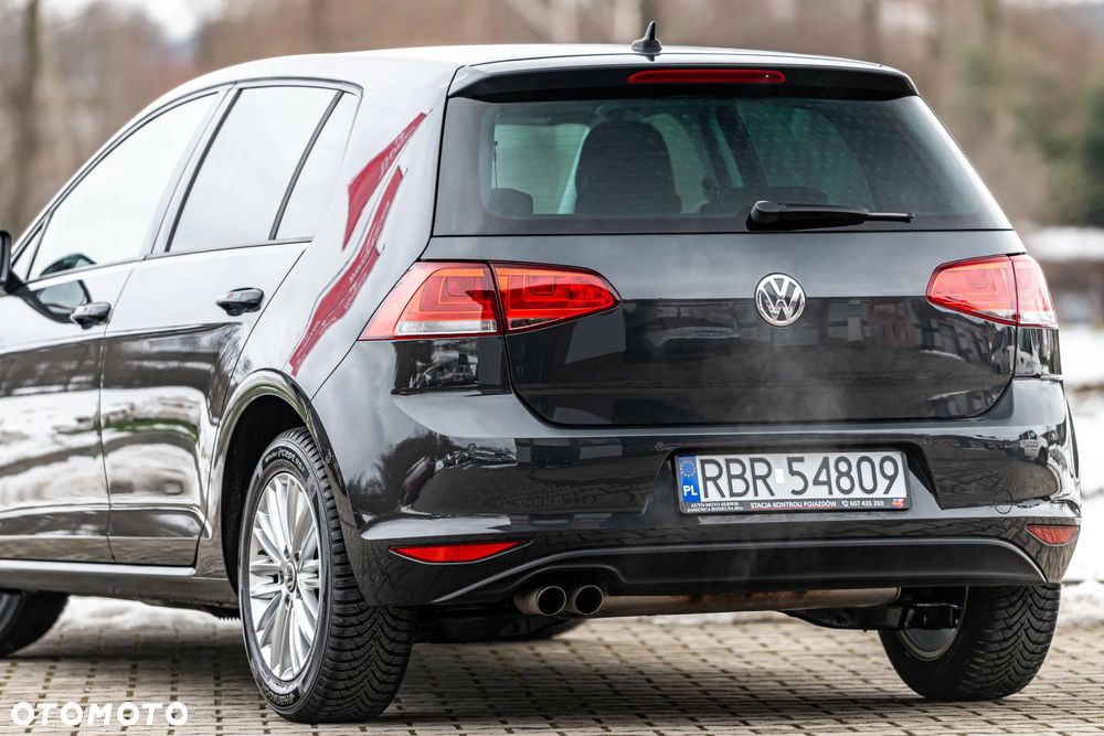 Volkswagen Golf 2.0 TDI BlueMotion Technology Cup - 6