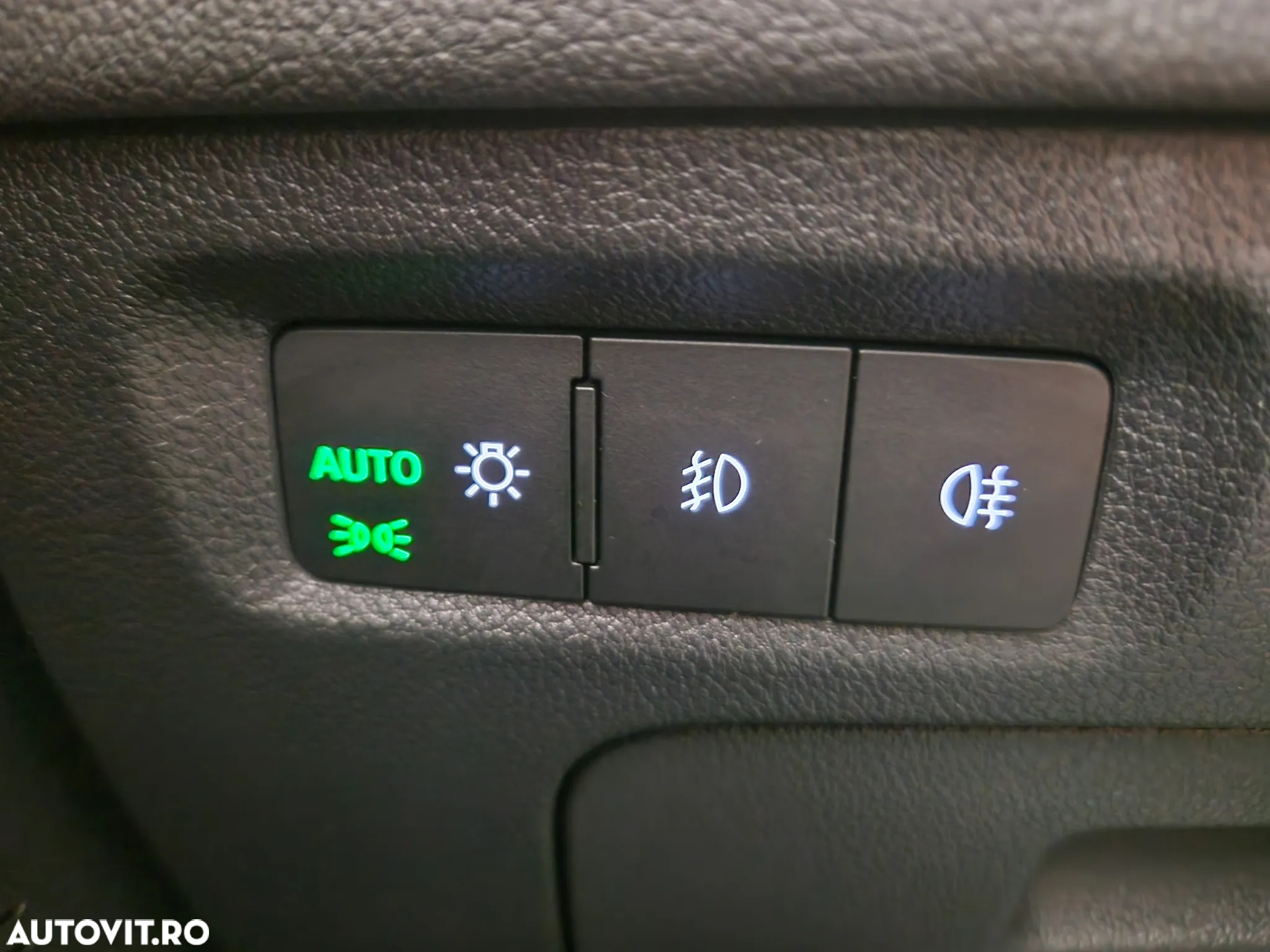 Skoda Octavia 2.0 TDI DSG Ambition - 16