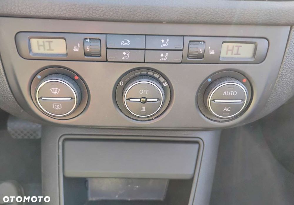 Volkswagen Tiguan - 15