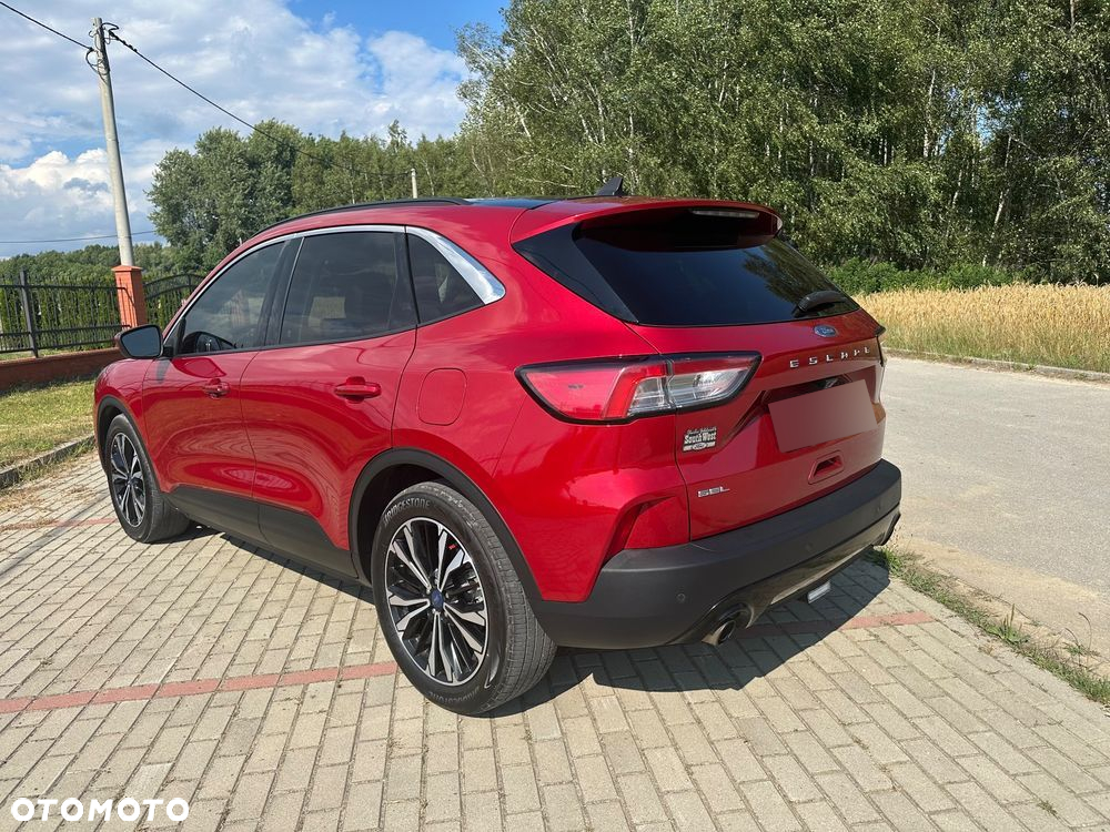 Ford Kuga - 3