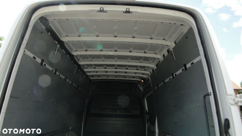 Mercedes-Benz SPRINTER - 10