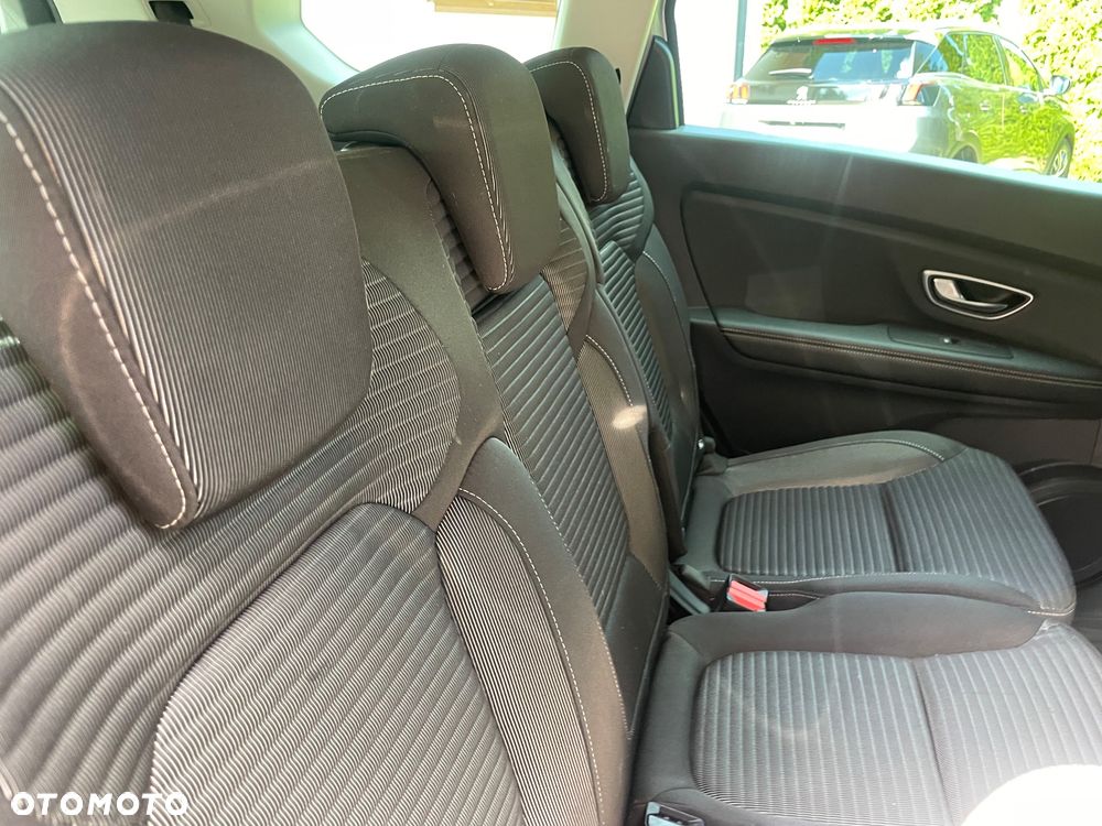 Renault Grand Scenic - 23