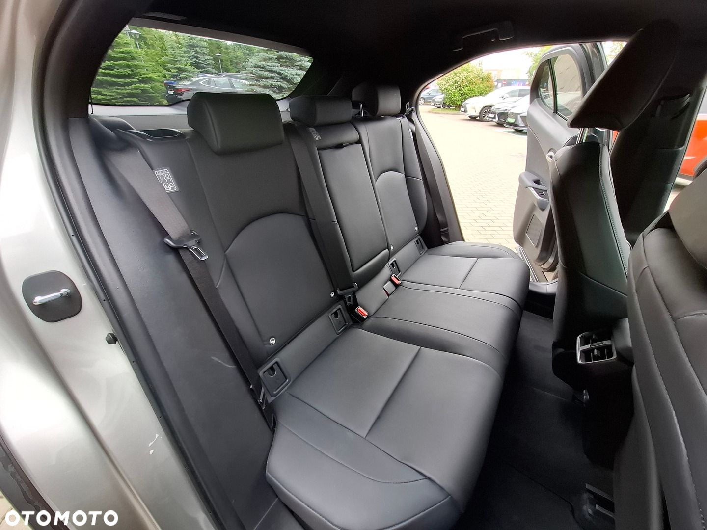 Lexus UX 250h GPF F Impression 2WD - 24