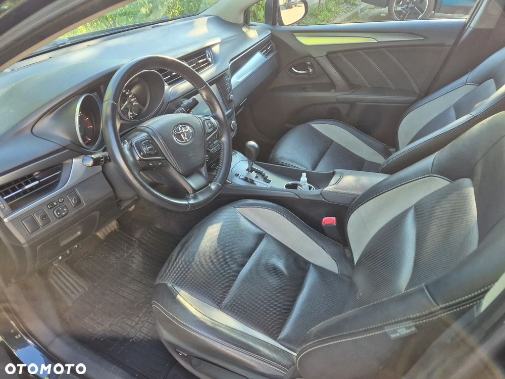 Toyota Avensis 2.0 Premium MS - 5