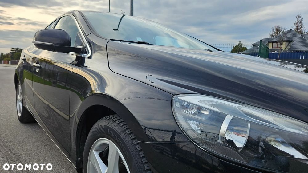 Volvo V40 D4 Momentum - 13