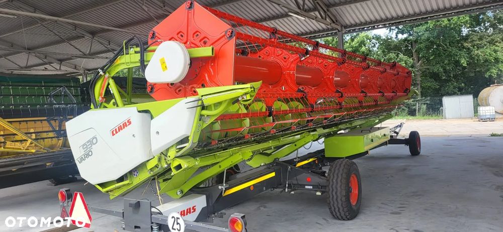Claas Lexion 7500 + V930 - 7