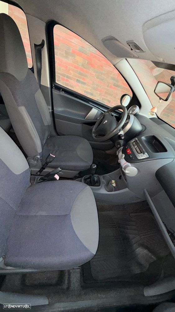 Peugeot 107 1.0 Trendy - 4