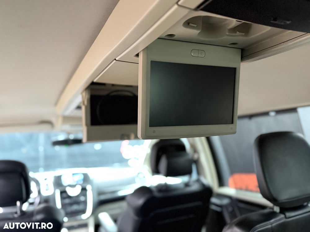 Lancia Voyager 2.8 Multijet 16v S - 24