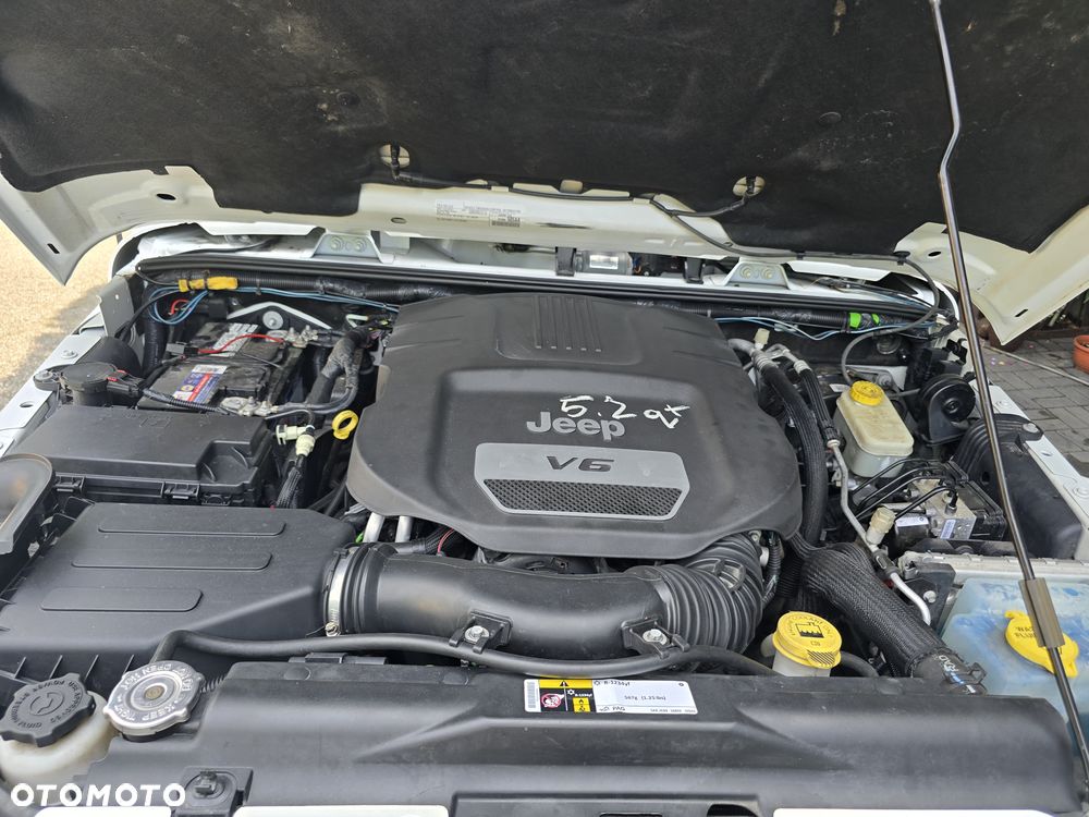 Jeep Wrangler 3.6 Unlim Sahara - 22