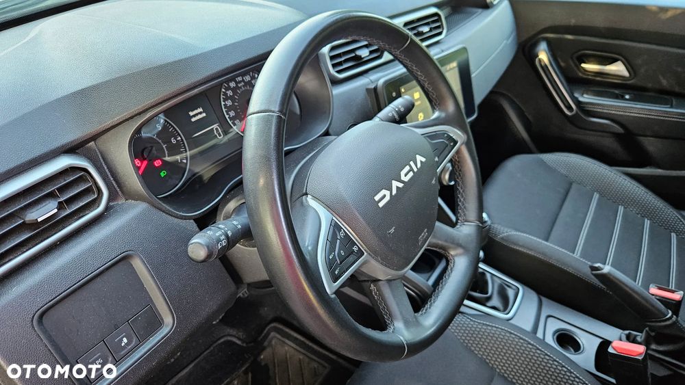 Dacia Duster TCe 100 2WD Celebration - 26