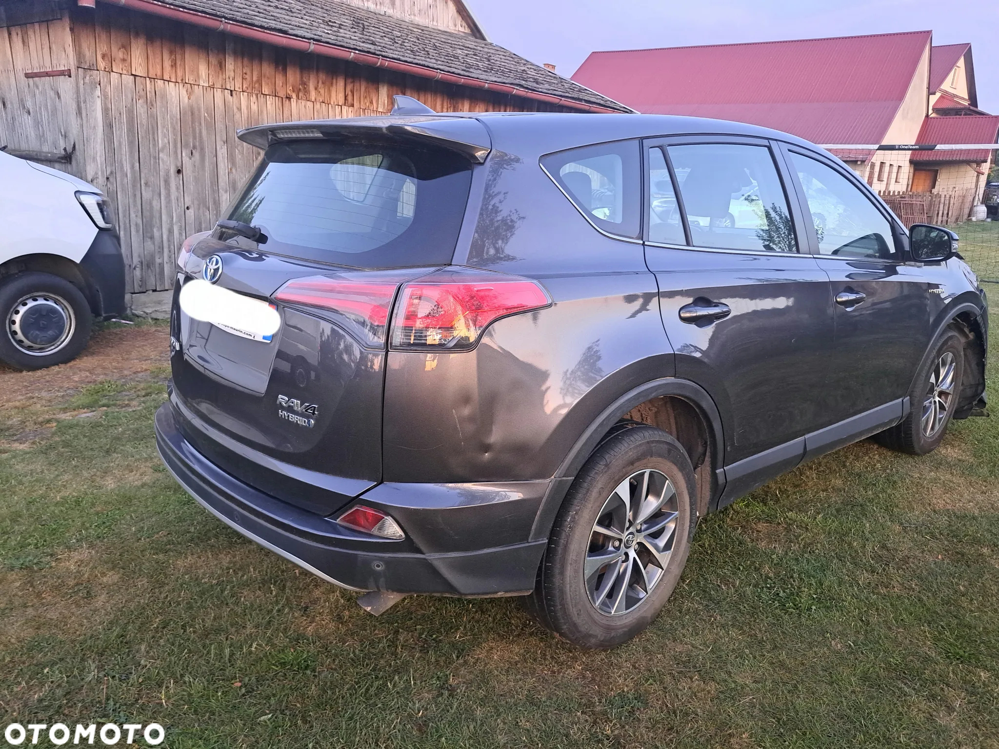 Toyota RAV4 - 5