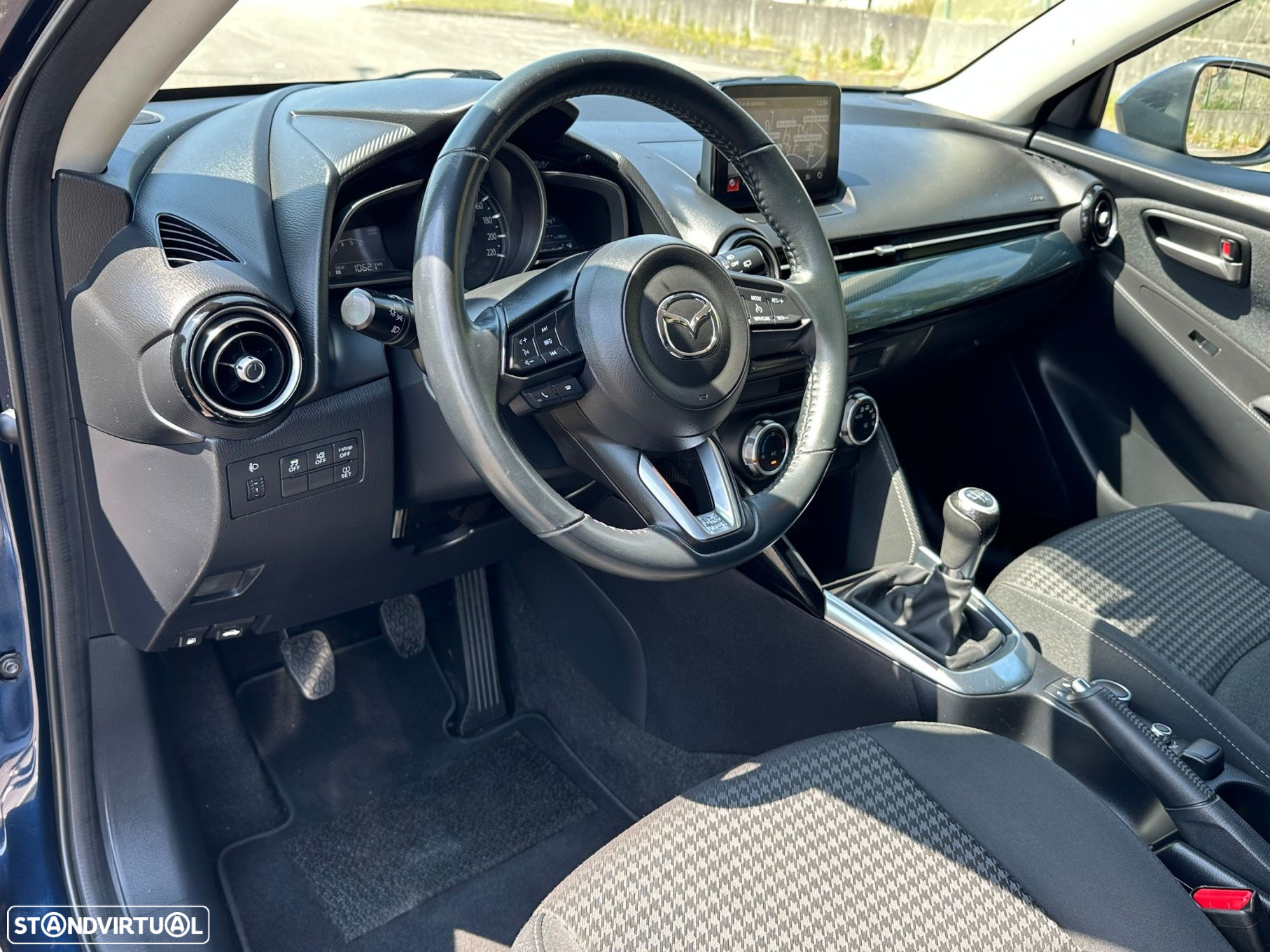 Mazda 2 1.5 Sky-G Evolve Navi - 3