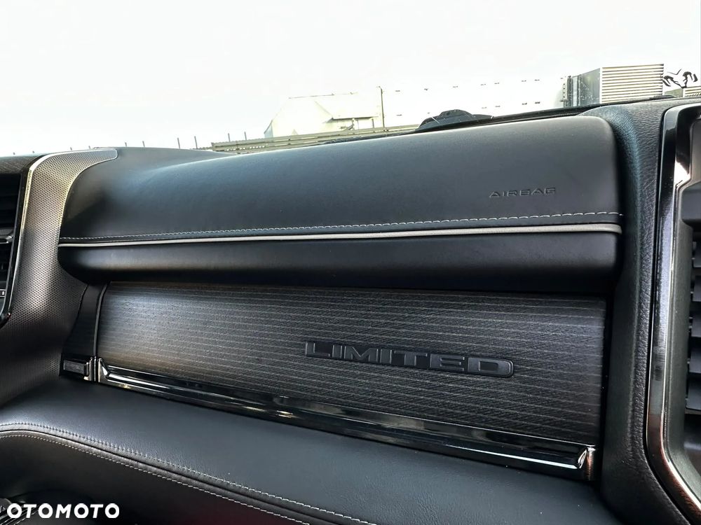 Dodge RAM 5.7 4x4 - 30