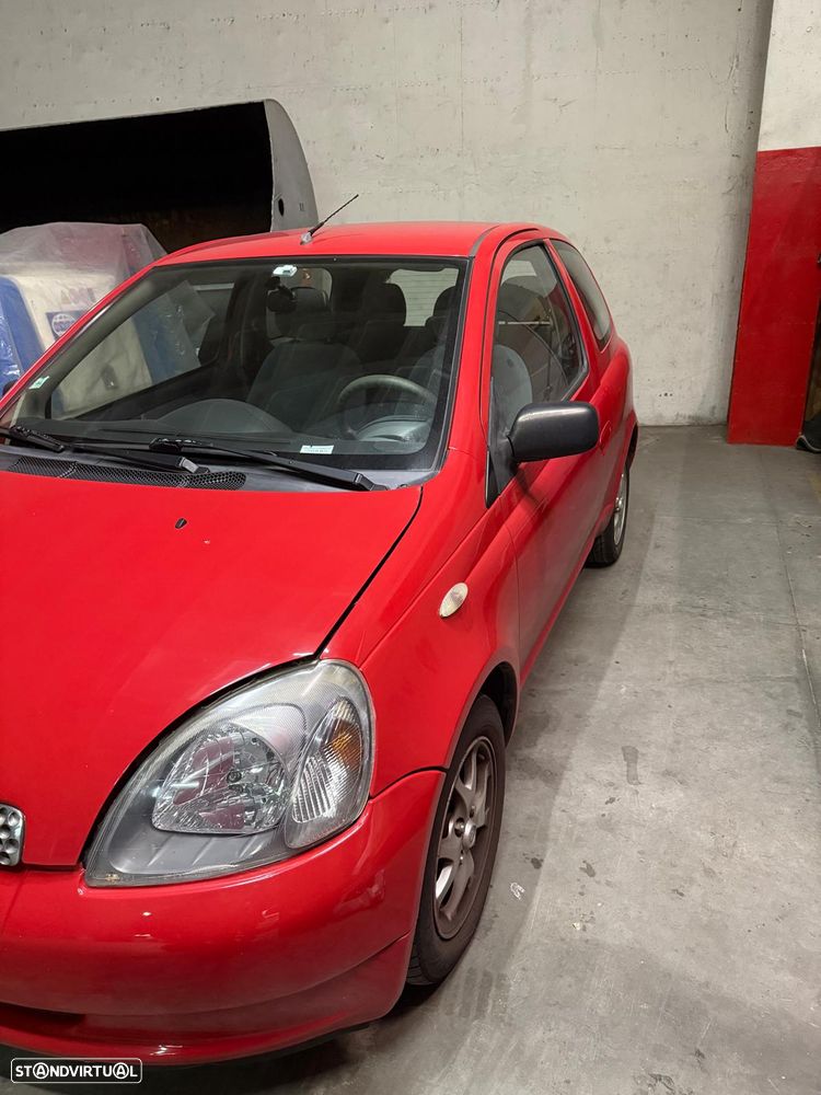 Toyota Yaris 1.0 Base - 2