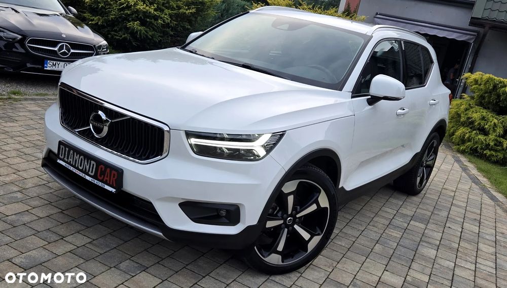Volvo XC 40 T3 Momentum Pro - 1