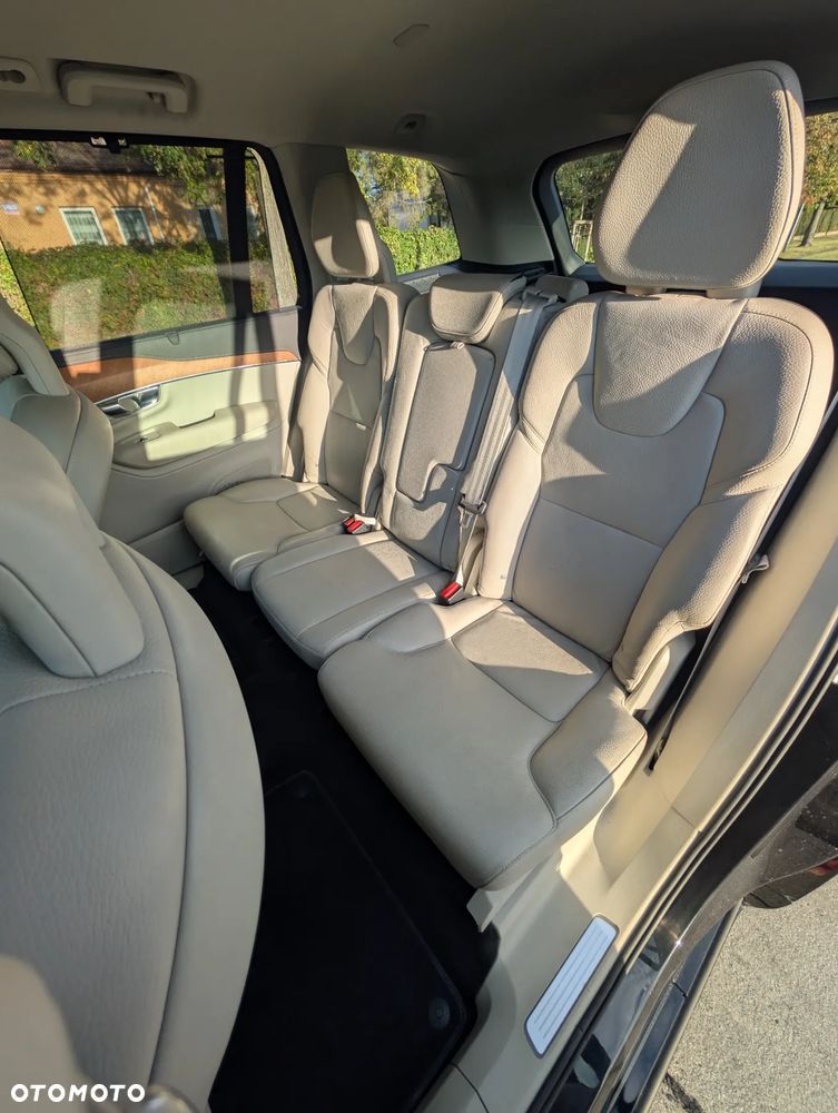 Volvo XC 90 - 24
