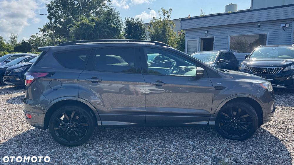 Ford Kuga 1.5 EcoBoost 2x4 ST-Line - 18
