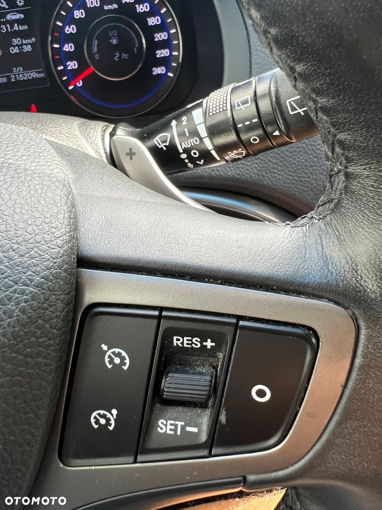 Hyundai i40 Kombi 1.7 CRDi DCT Premium - 12