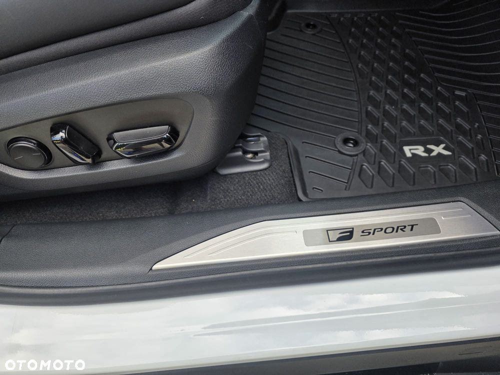 Lexus RX 500h F Sport Edition - 36
