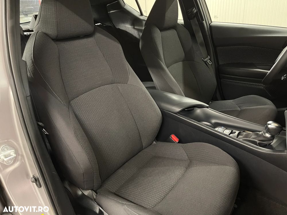 Toyota C-HR 1.8 HSD 4x2 CVT C-lassy - 9