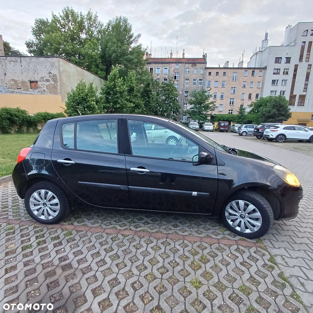Renault Clio 1.6 16V Expression - 2