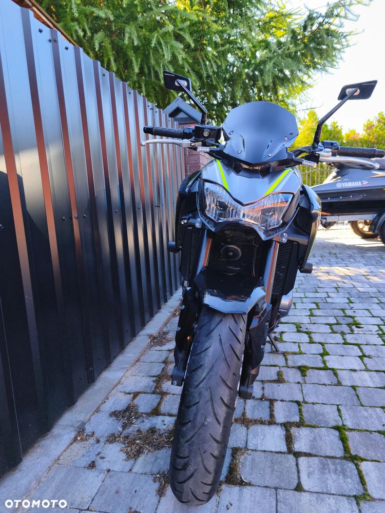 Kawasaki Z 900 - 16