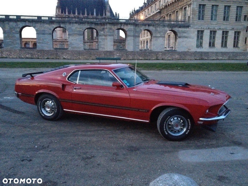Ford Mustang - 6