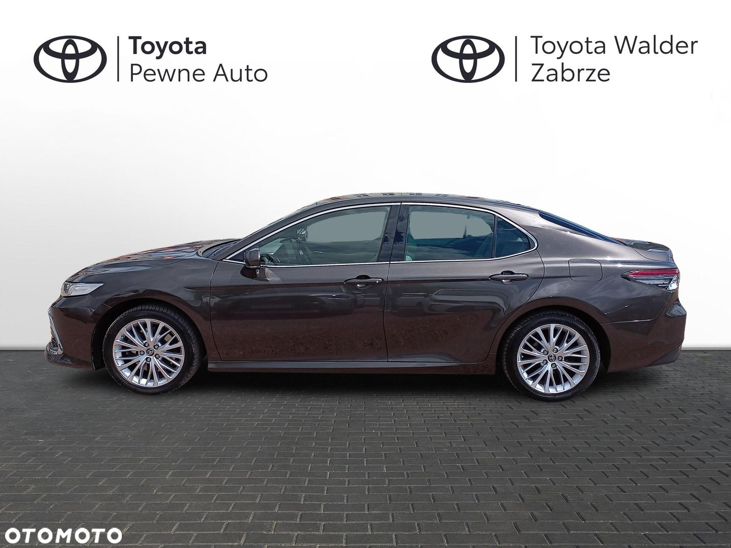 Toyota Camry - 3