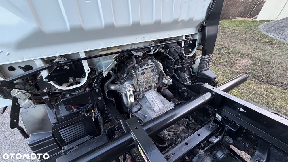 Mitsubishi Fuso - 30