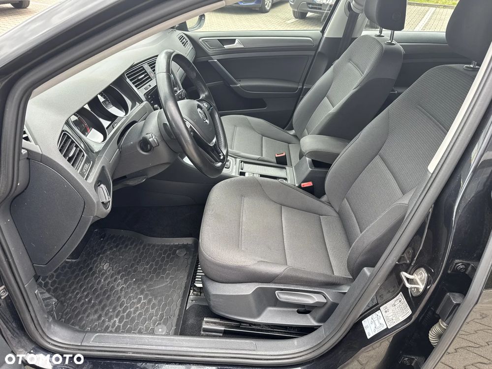 Volkswagen Golf 1.5 TSI BMT Comfortline DSG - 9